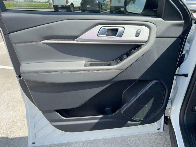 new 2025 Ford Explorer car, priced at $41,711