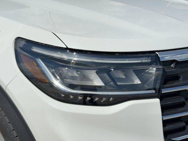 new 2025 Ford Explorer car, priced at $41,711