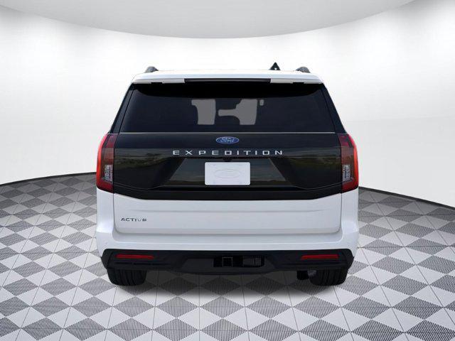 new 2025 Ford Expedition car, priced at $69,701