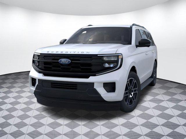new 2025 Ford Expedition car, priced at $69,701