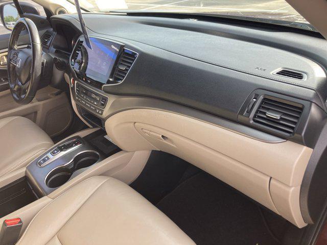 used 2022 Honda Pilot car, priced at $26,999