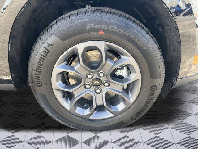 new 2025 Ford Maverick car, priced at $33,881