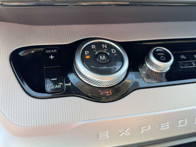 new 2025 Ford Expedition car, priced at $66,693