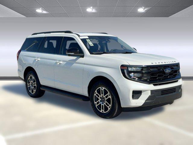 new 2025 Ford Expedition car, priced at $66,693