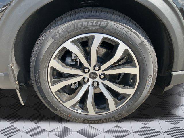 new 2025 Ford Explorer car, priced at $46,924