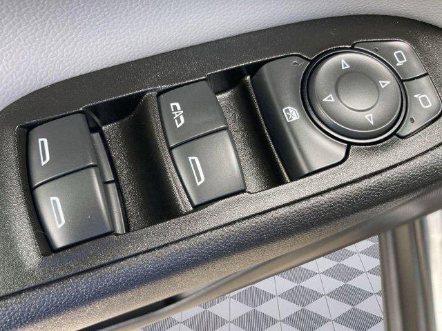 used 2022 Chevrolet Equinox car, priced at $20,999