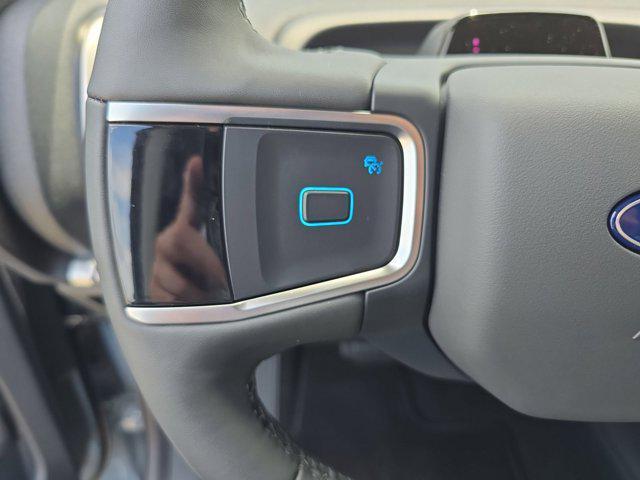 new 2025 Ford Expedition car, priced at $68,951