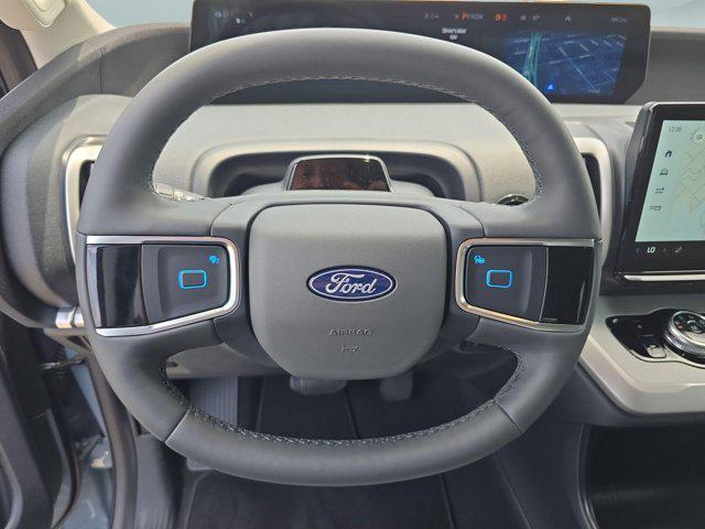 new 2025 Ford Expedition car, priced at $68,951