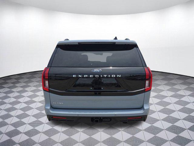 new 2025 Ford Expedition car, priced at $68,951