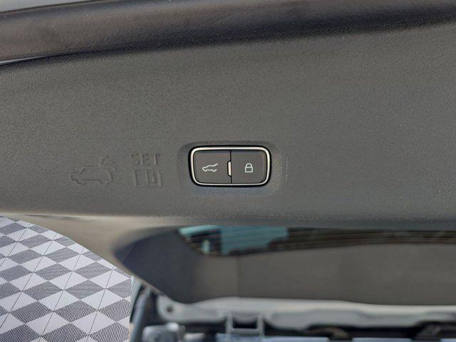 new 2025 Ford Expedition car, priced at $68,951