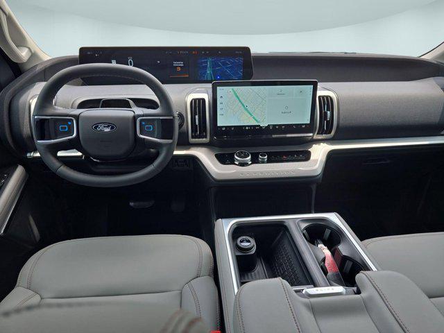 new 2025 Ford Expedition car, priced at $68,951