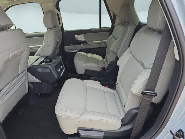new 2025 Ford Expedition car, priced at $68,951