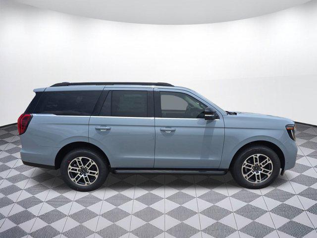 new 2025 Ford Expedition car, priced at $68,951