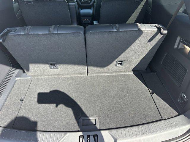 new 2025 Ford Explorer car, priced at $48,193