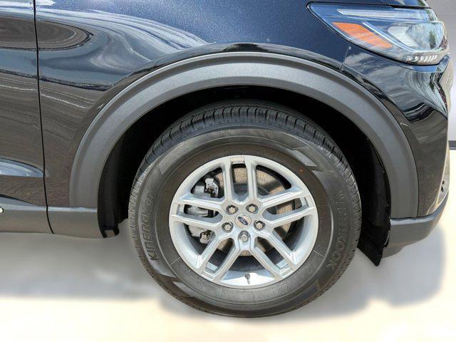 new 2025 Ford Explorer car, priced at $41,771