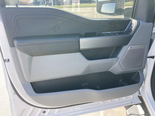 new 2025 Ford F-250 car, priced at $75,461