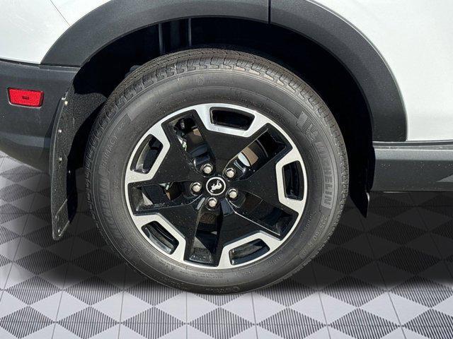 new 2024 Ford Bronco Sport car, priced at $35,194