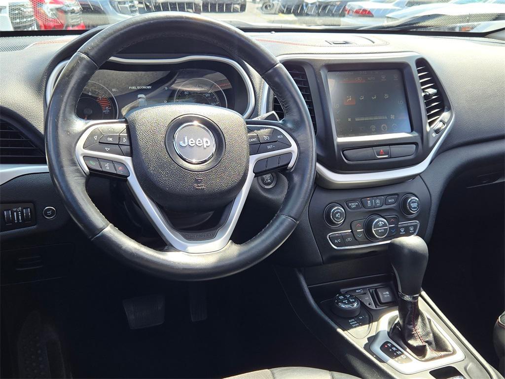 used 2016 Jeep Cherokee car, priced at $13,234