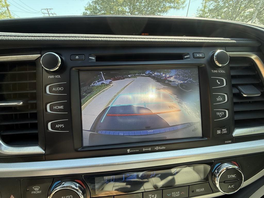used 2019 Toyota Highlander car, priced at $27,444