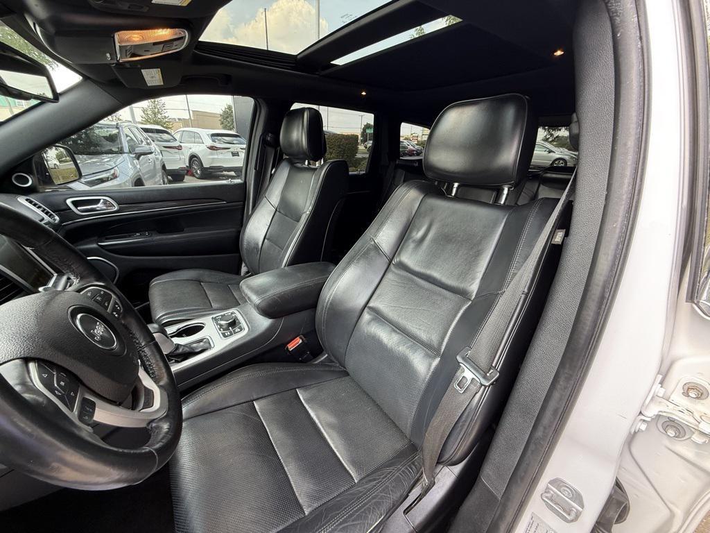 used 2016 Jeep Grand Cherokee car, priced at $14,744