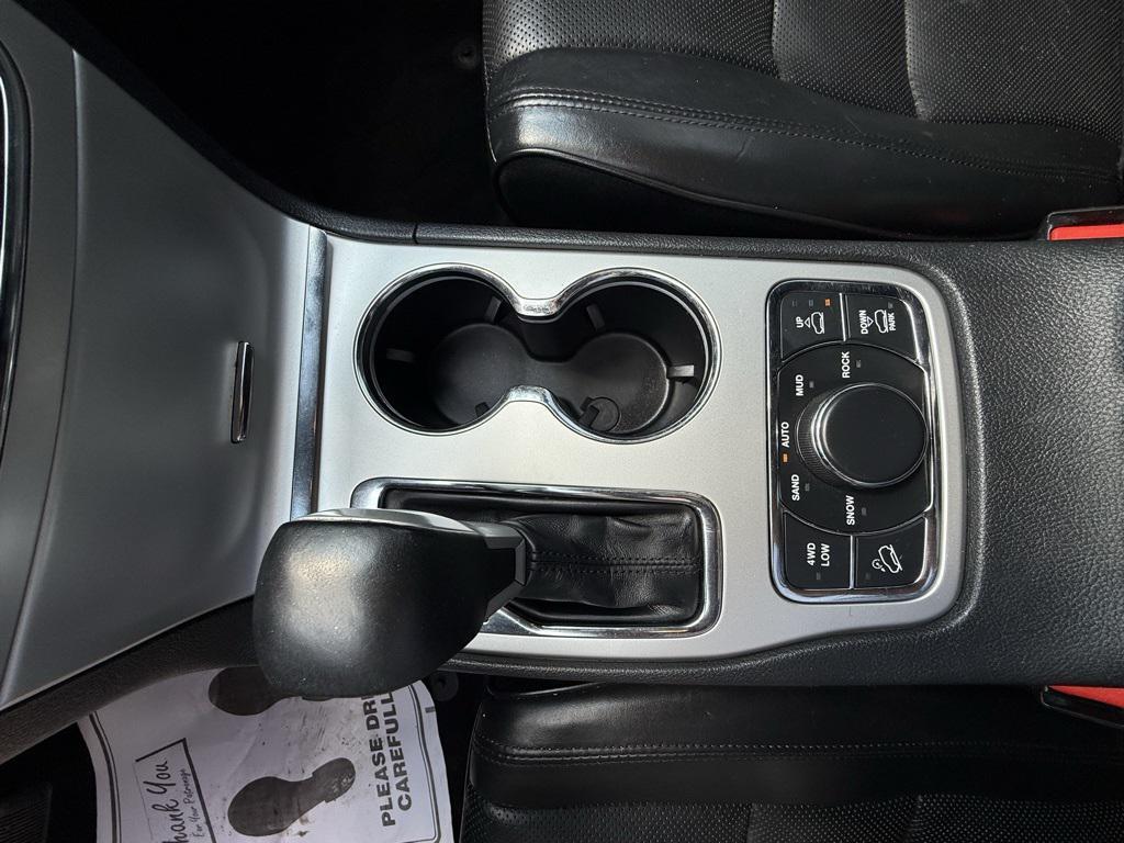 used 2016 Jeep Grand Cherokee car, priced at $14,744