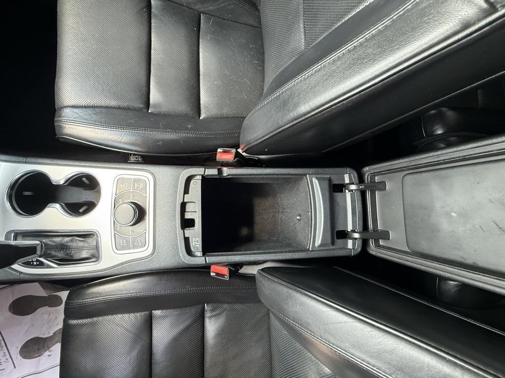 used 2016 Jeep Grand Cherokee car, priced at $14,744