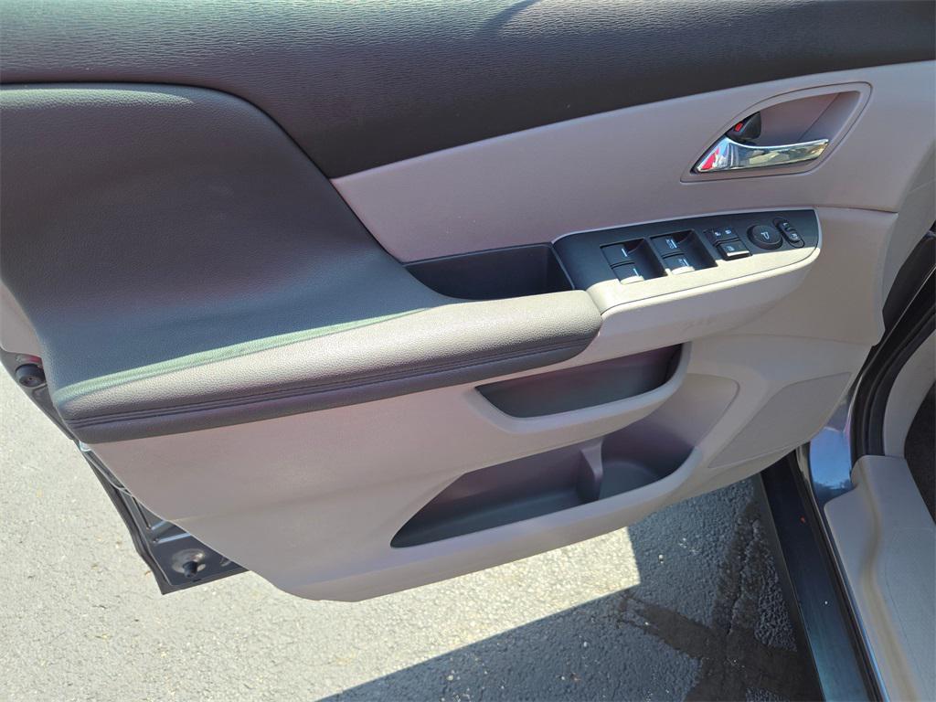 used 2014 Honda Odyssey car, priced at $9,834