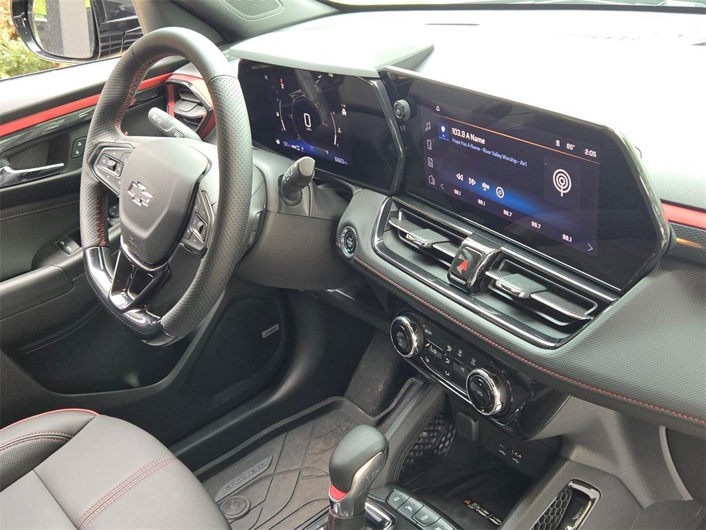 used 2025 Chevrolet TrailBlazer car, priced at $28,844