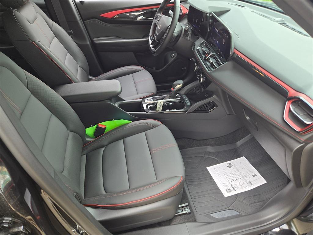 used 2025 Chevrolet TrailBlazer car, priced at $28,844