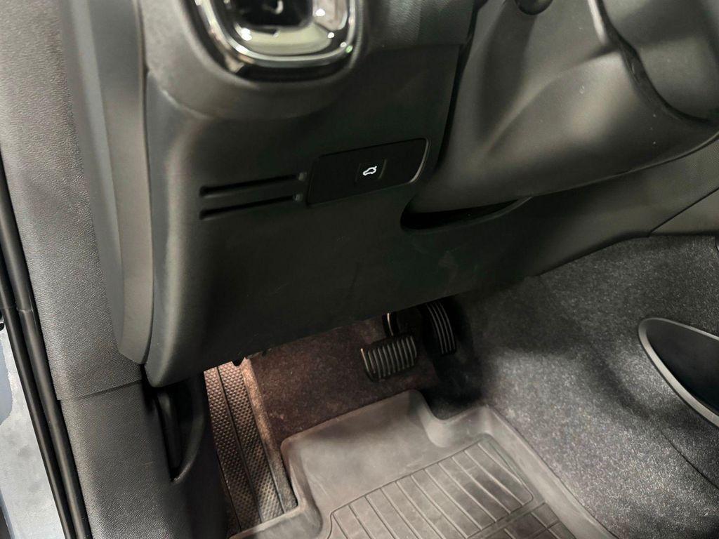 used 2023 Volvo XC40 car, priced at $30,723