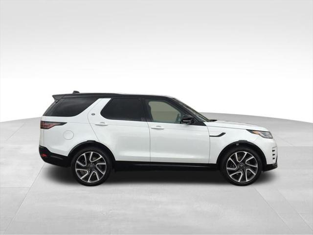 new 2024 Land Rover Discovery car, priced at $75,000