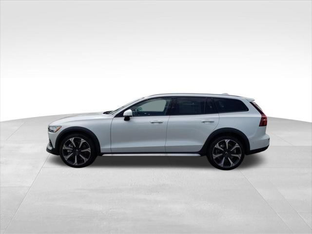 new 2025 Volvo V60 Cross Country car, priced at $61,725