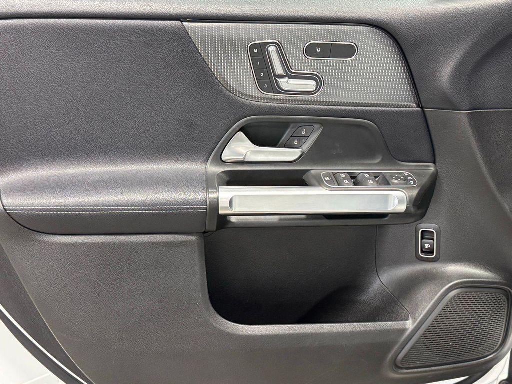used 2020 Mercedes-Benz GLB 250 car, priced at $23,950