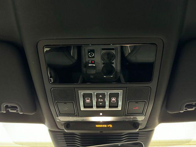 new 2024 Land Rover Discovery car, priced at $78,358