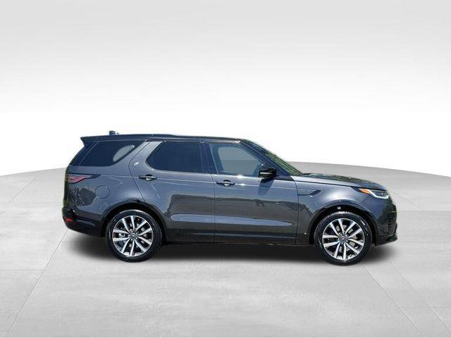 new 2024 Land Rover Discovery car, priced at $78,358