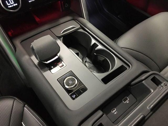 new 2023 Land Rover Discovery car, priced at $75,497