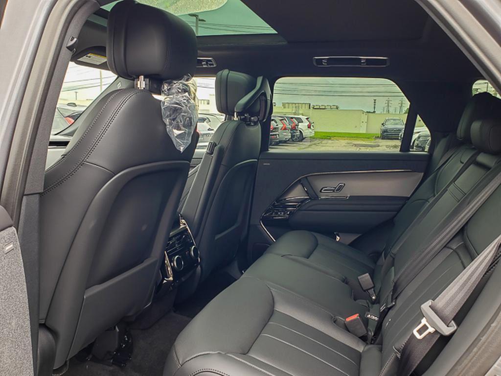 new 2025 Land Rover Range Rover Sport car, priced at $90,605