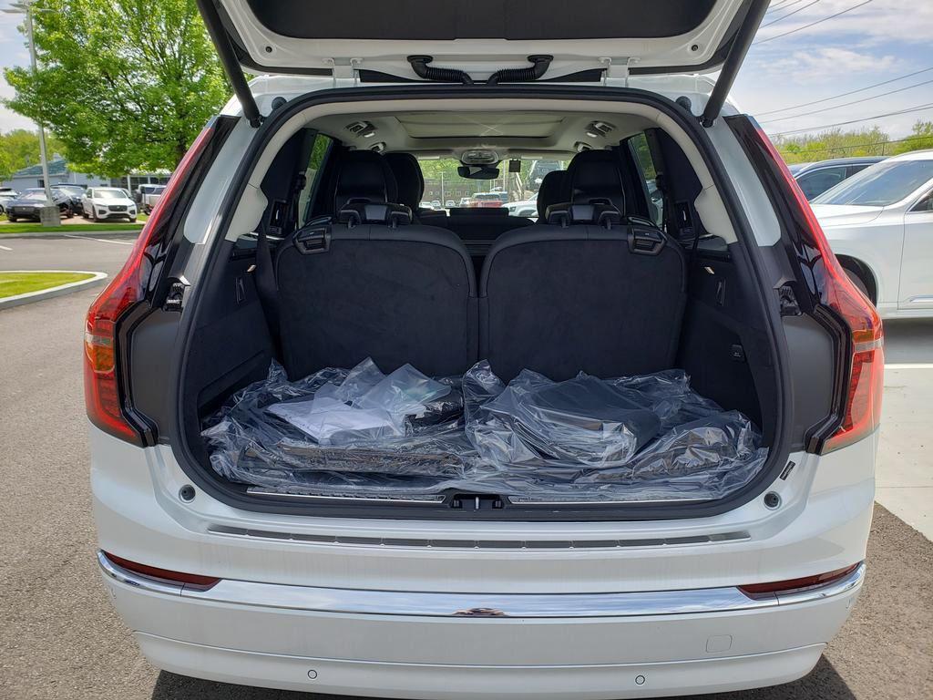 new 2025 Volvo XC90 Plug-In Hybrid car, priced at $76,305