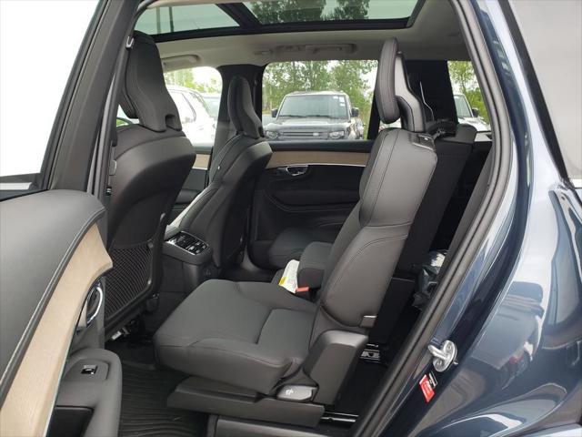 new 2025 Volvo XC90 Plug-In Hybrid car
