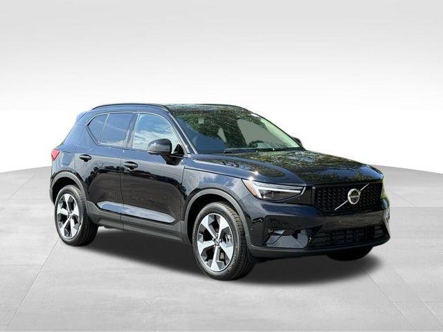 new 2025 Volvo XC40 car, priced at $48,315