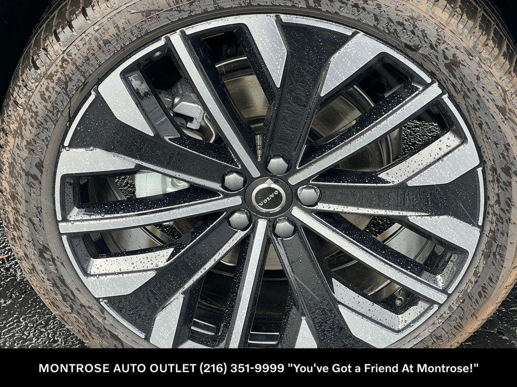 new 2026 Volvo XC60 car, priced at $63,935