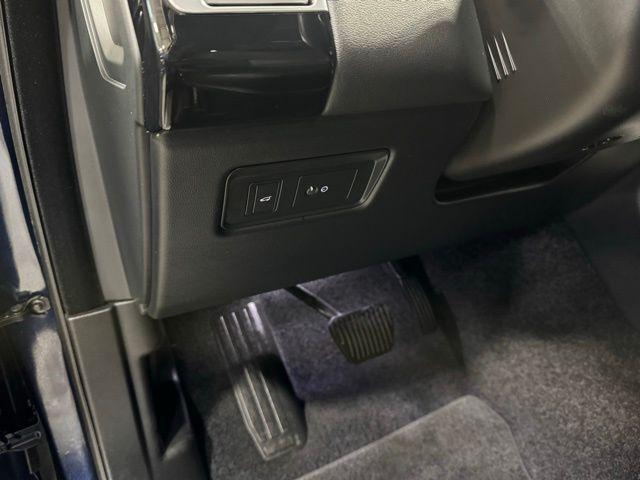 used 2022 Land Rover Range Rover car, priced at $49,999