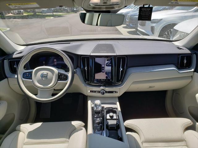 new 2025 Volvo XC60 car