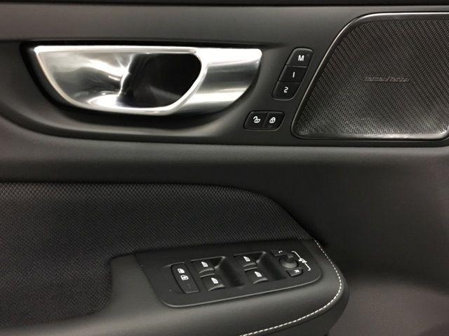 new 2024 Volvo S60 car, priced at $49,295