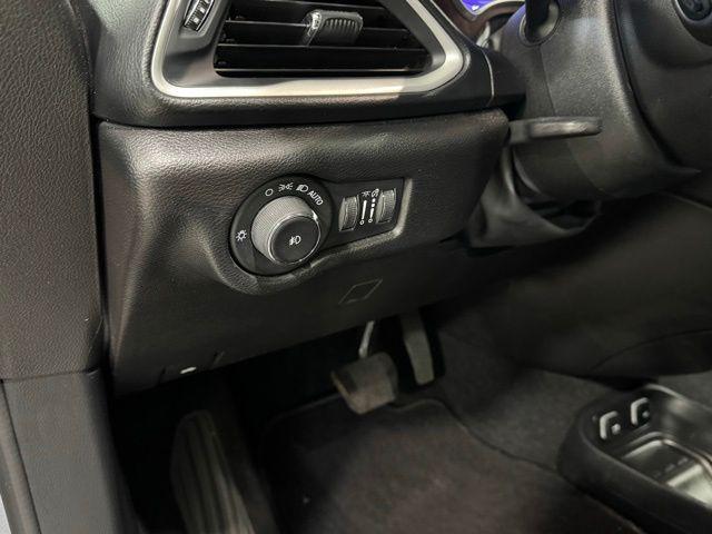 used 2020 Chrysler Pacifica car, priced at $25,999