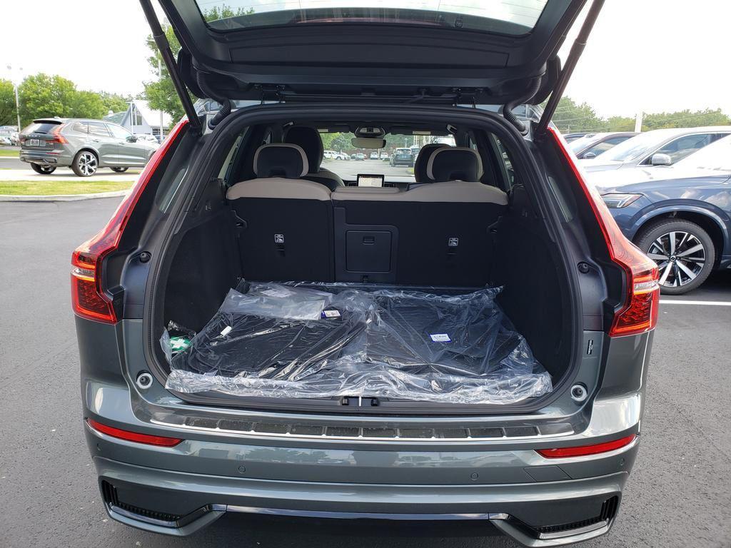 new 2026 Volvo XC60 car, priced at $53,760