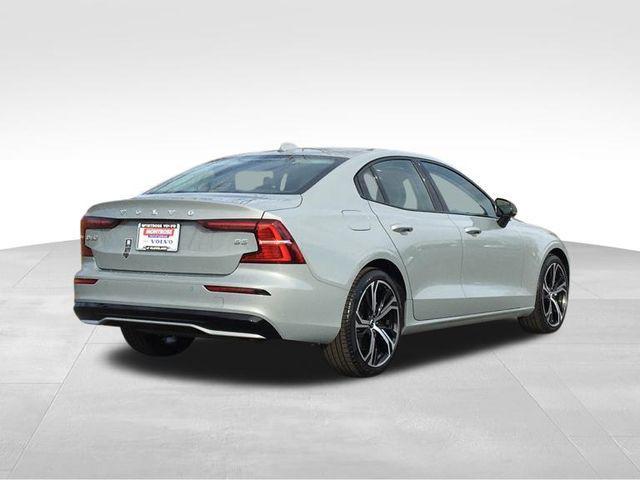 new 2024 Volvo S60 car, priced at $45,825