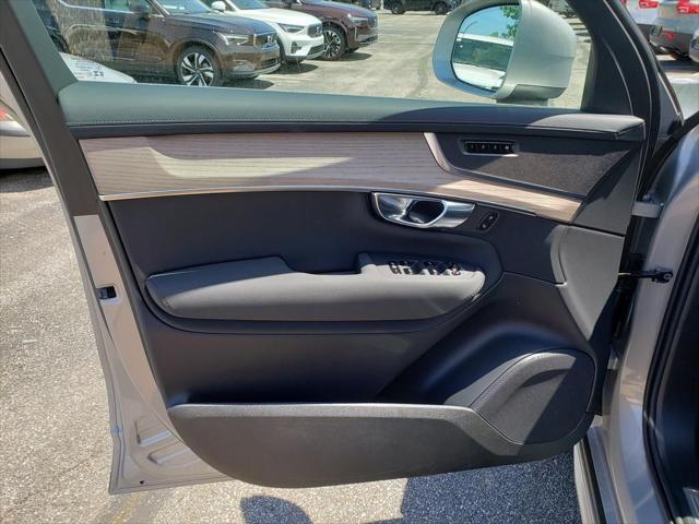 new 2025 Volvo XC90 car