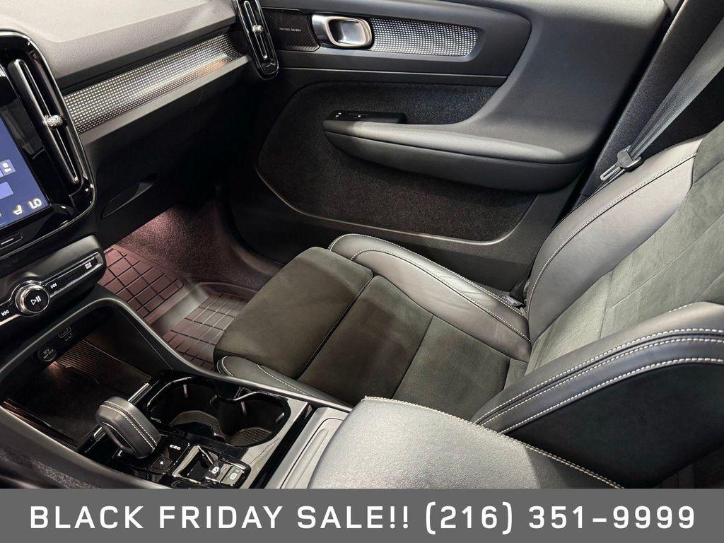 used 2022 Volvo XC40 car, priced at $29,998