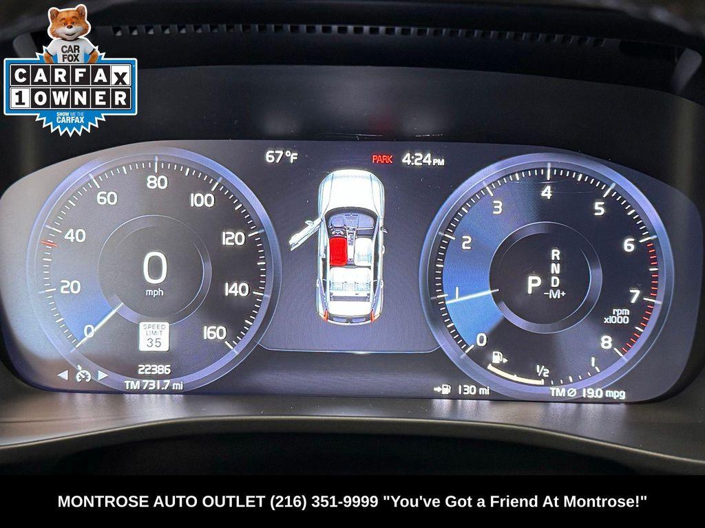 used 2022 Volvo XC40 car, priced at $28,730